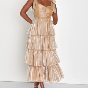 Lulus dress brand new never worn size 2xl but fits more like a large